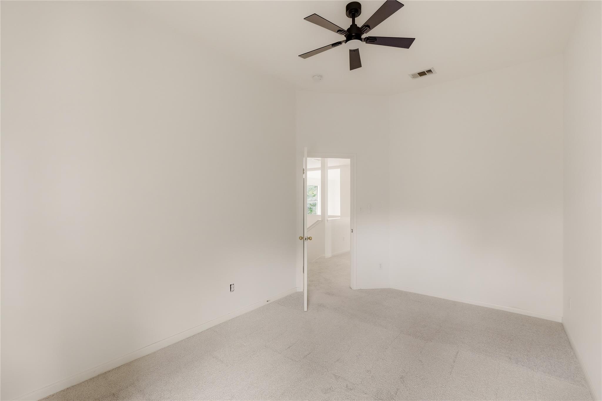 5736 Lomita Verde CIR