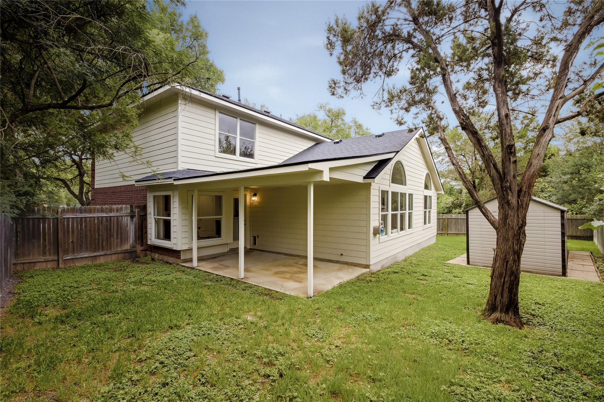 5736 Lomita Verde CIR