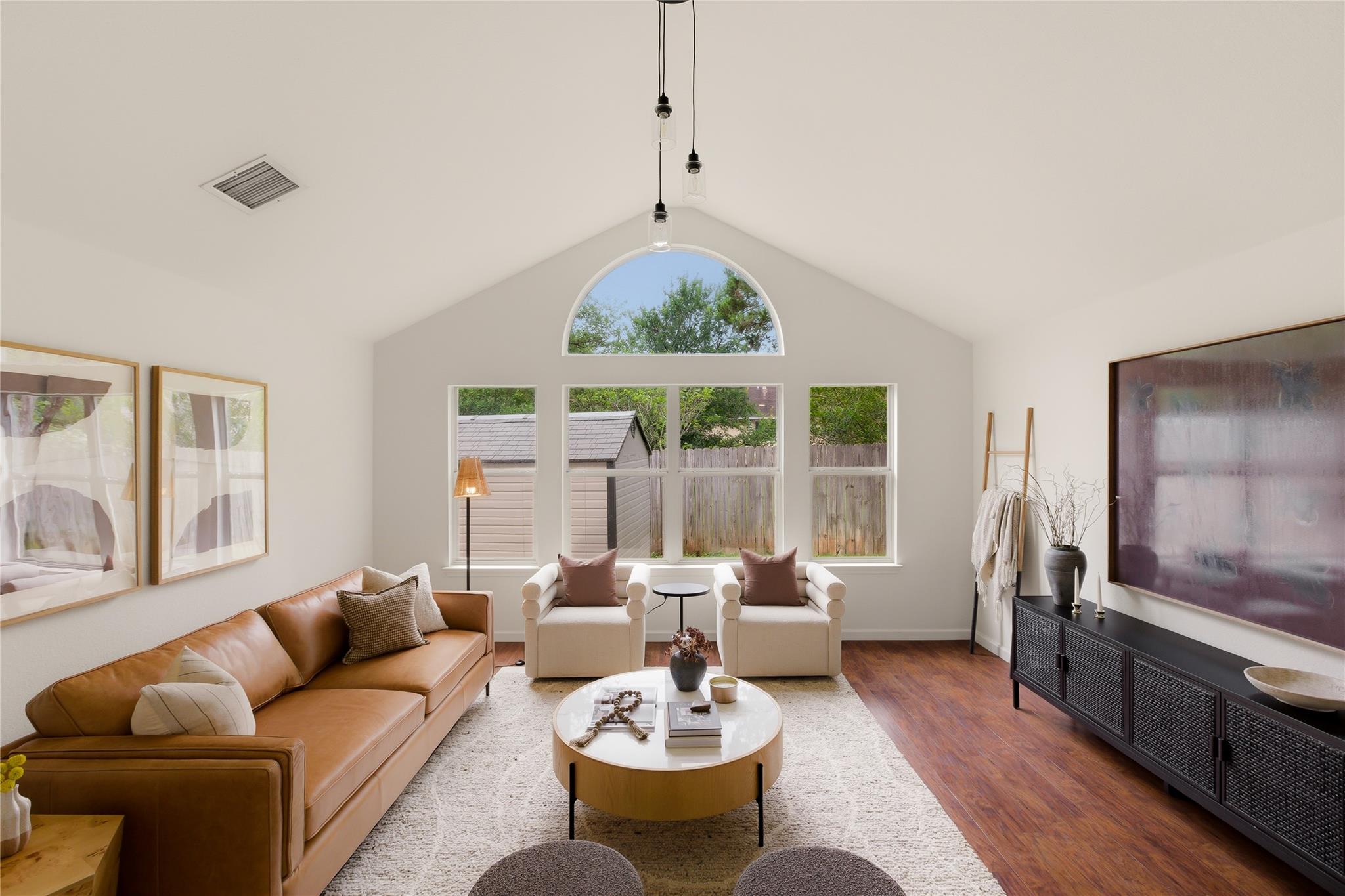 5736 Lomita Verde CIR