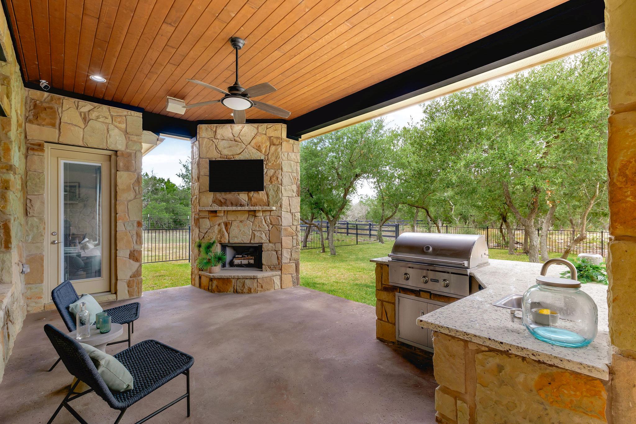 812 Jennings Branch RD