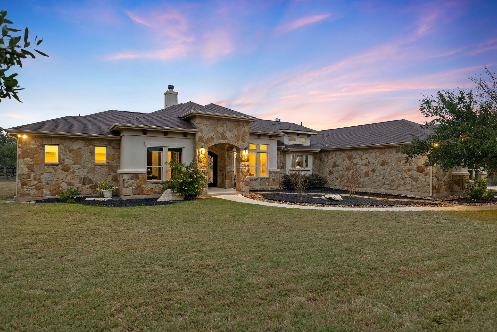 812 Jennings Branch RD