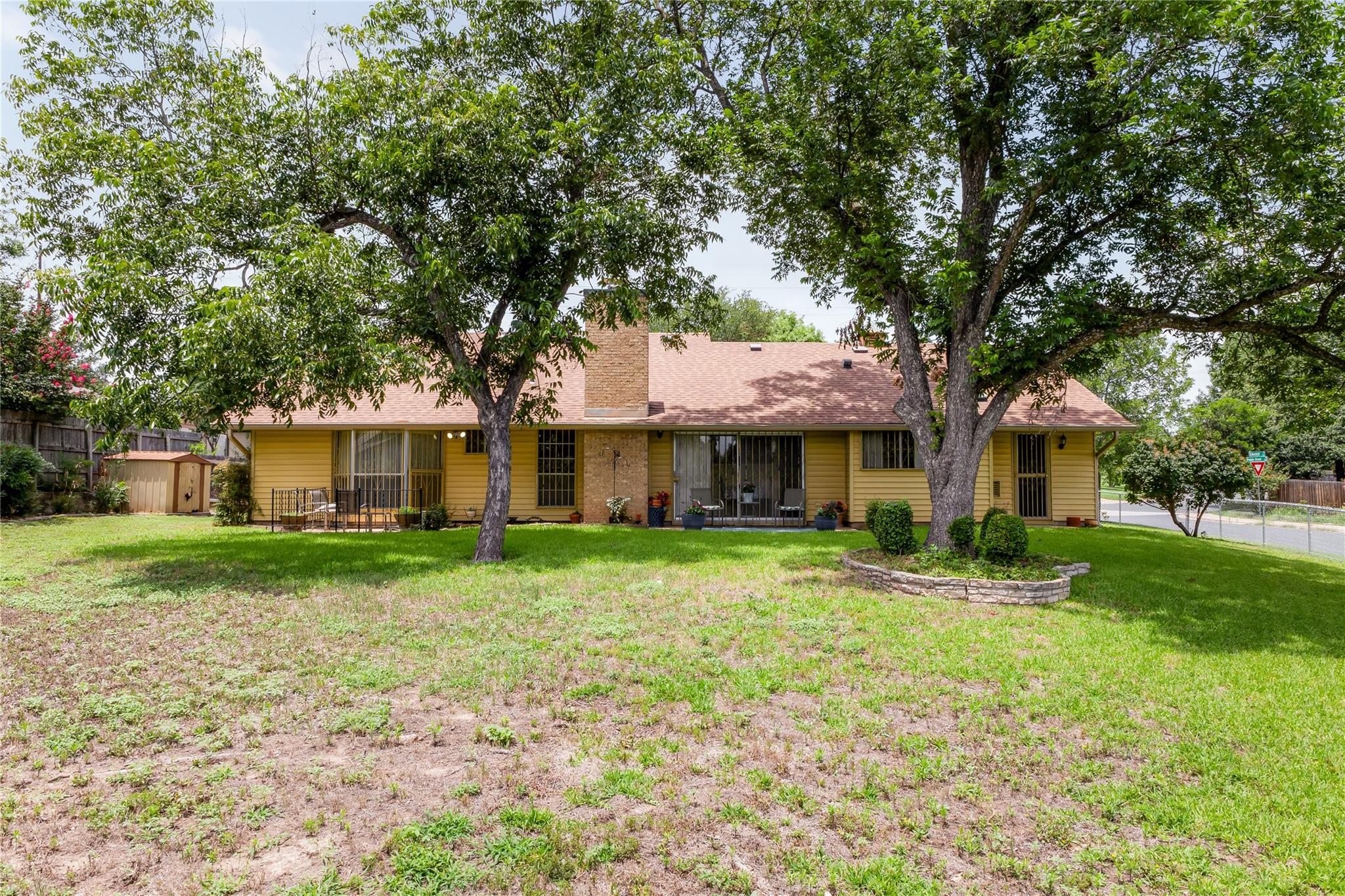7507 Glenhill RD
