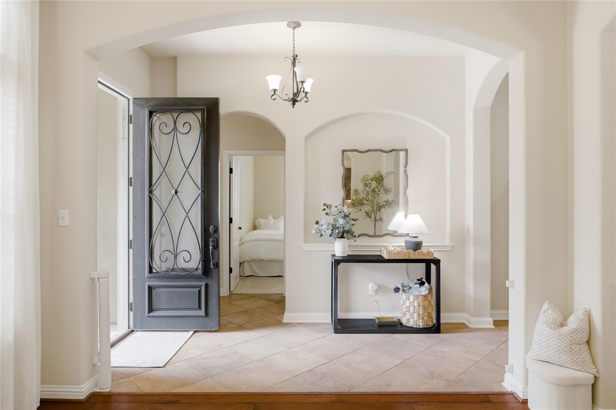 214 Bellagio DR