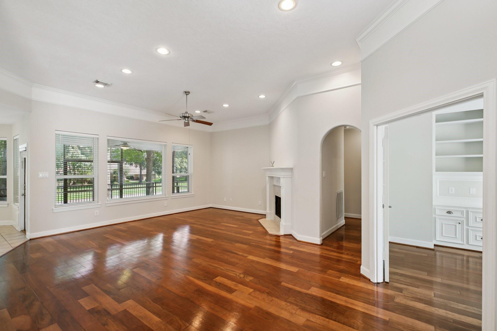 3146 Lake Island Drive