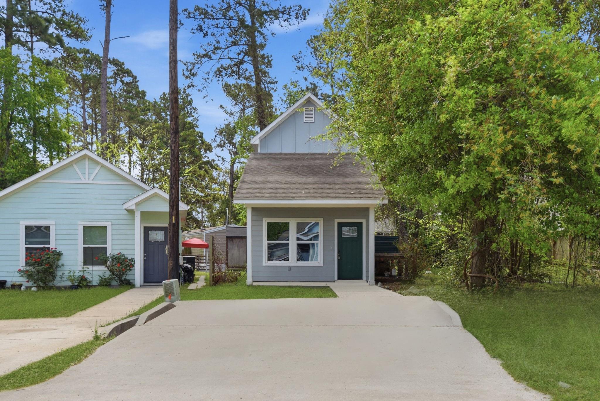 16831 Balmoral