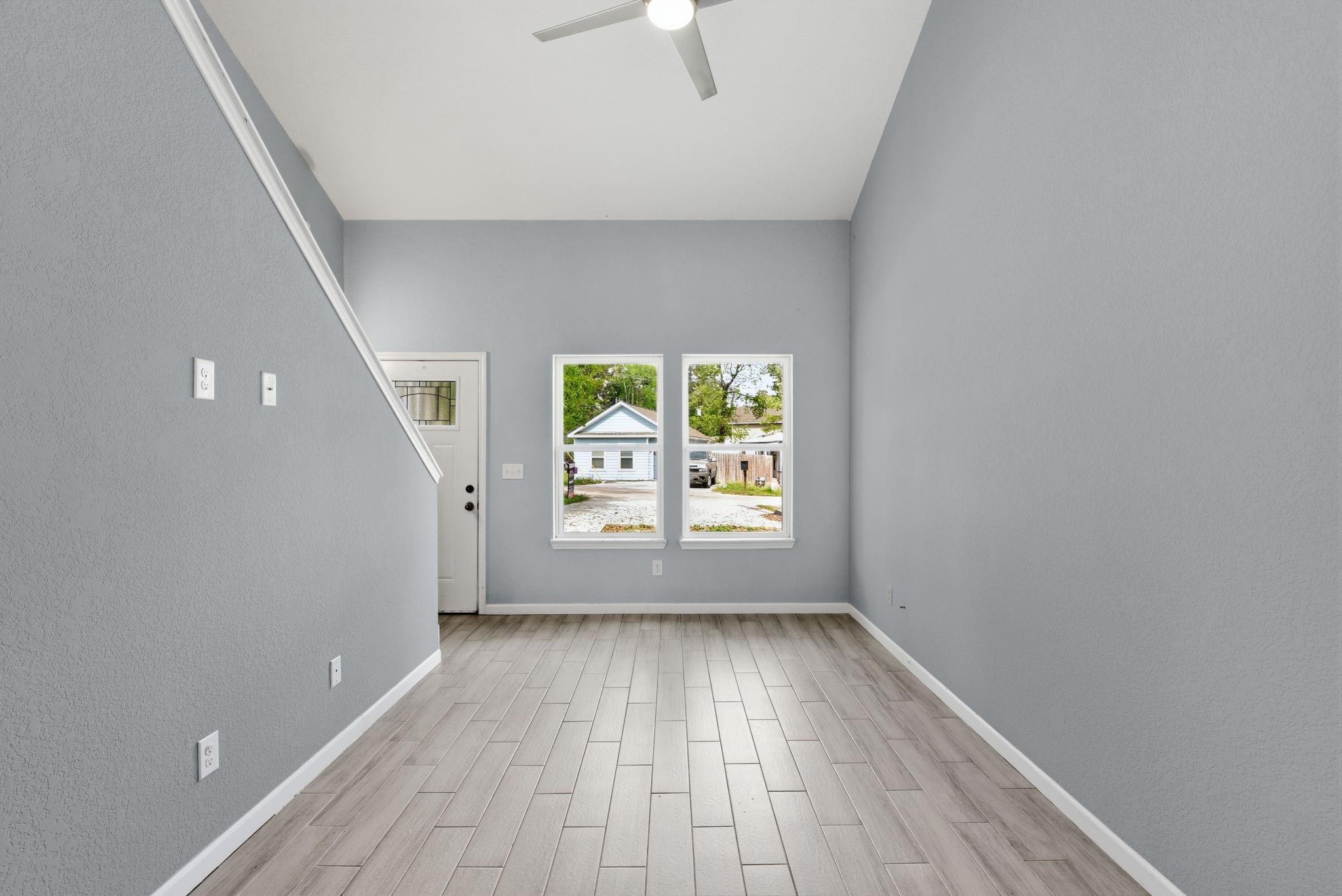 16831 Balmoral
