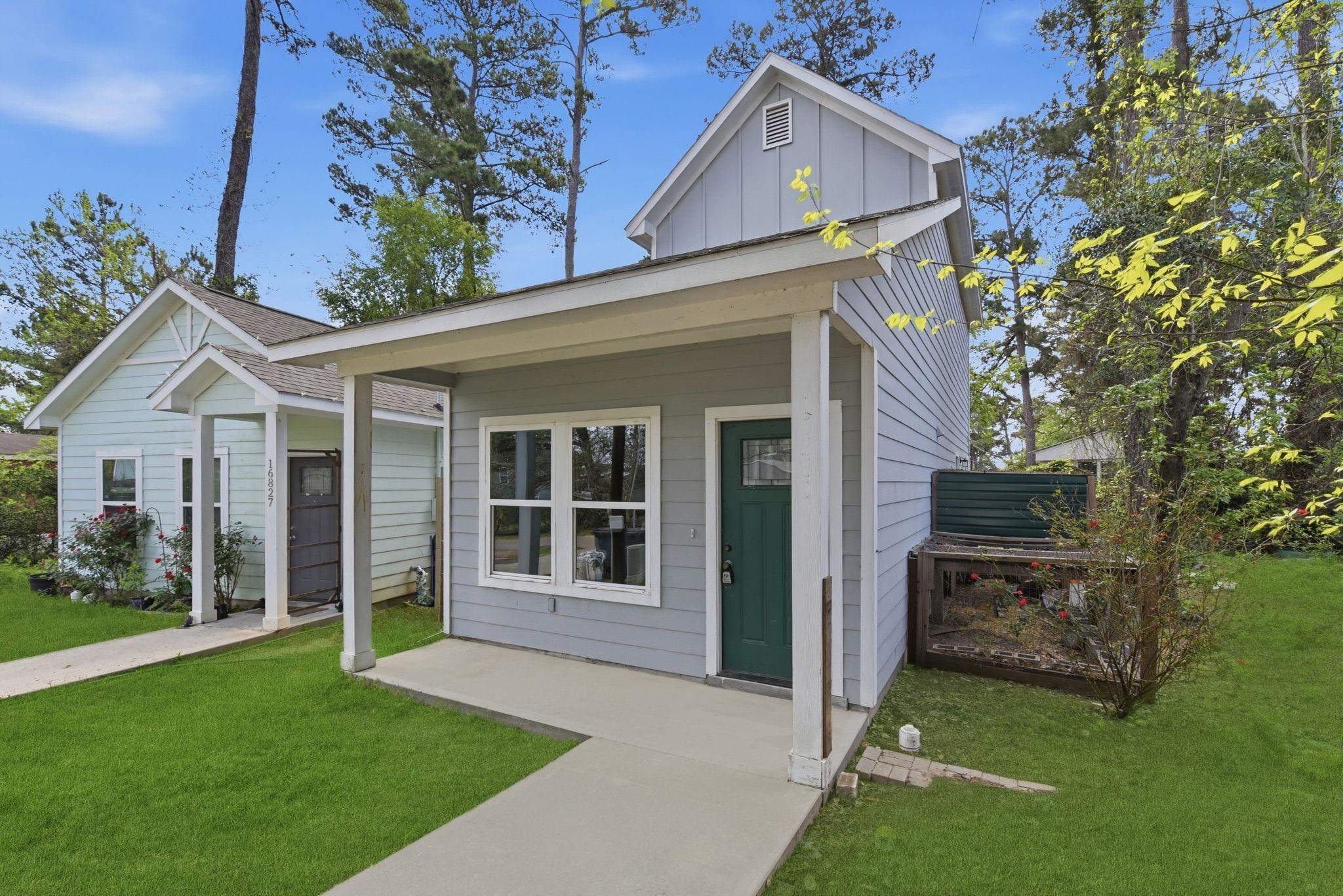 16831 Balmoral