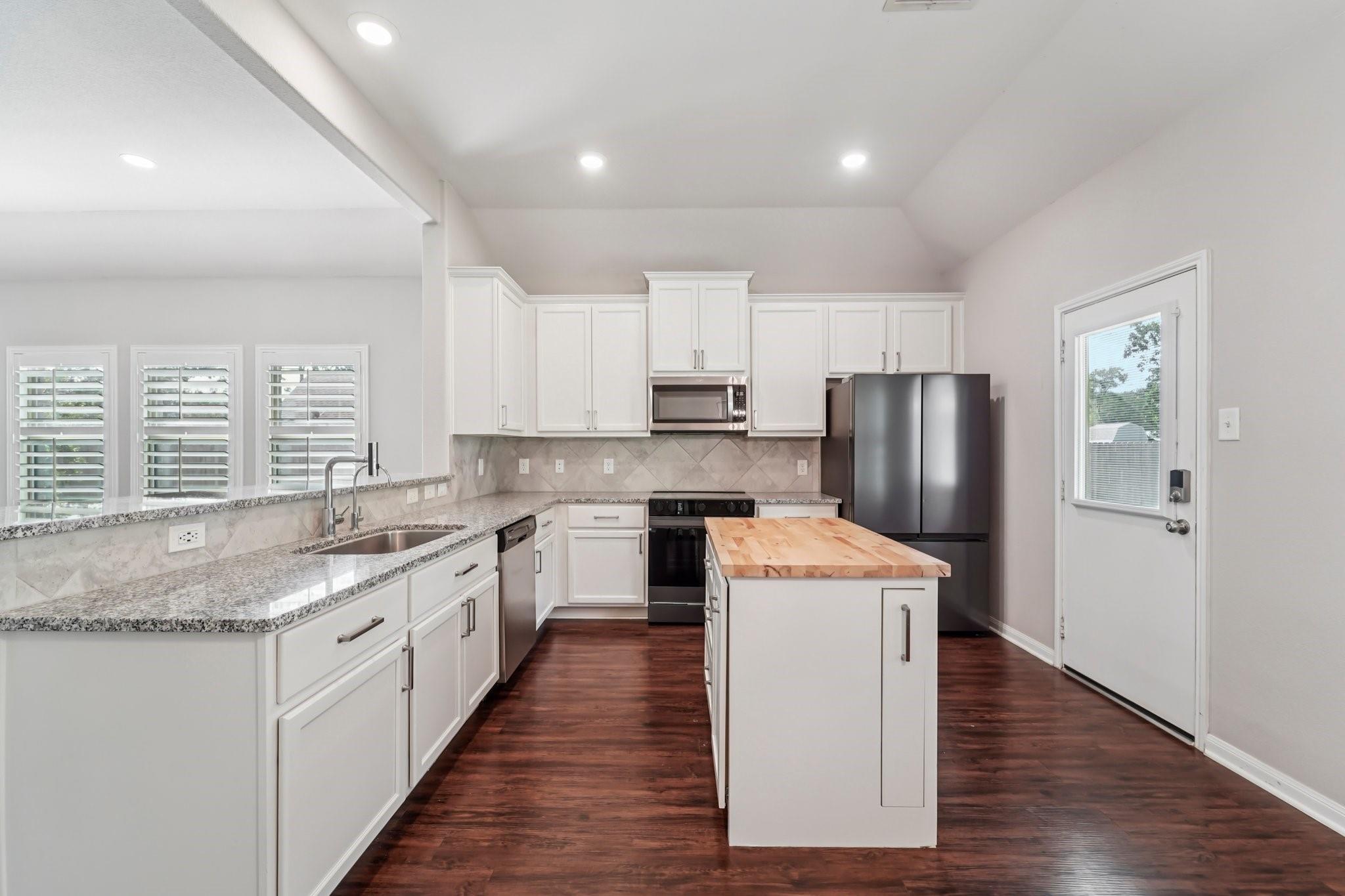 4542 Coues Deer Lane