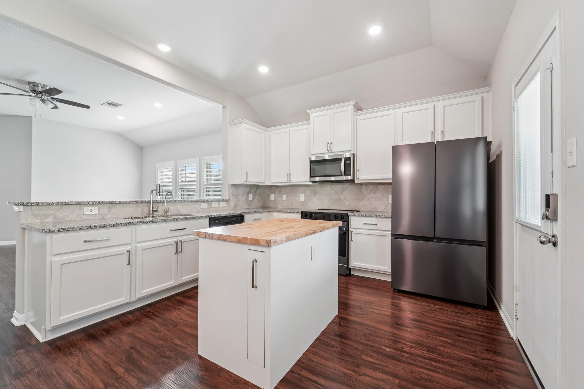 4542 Coues Deer Lane