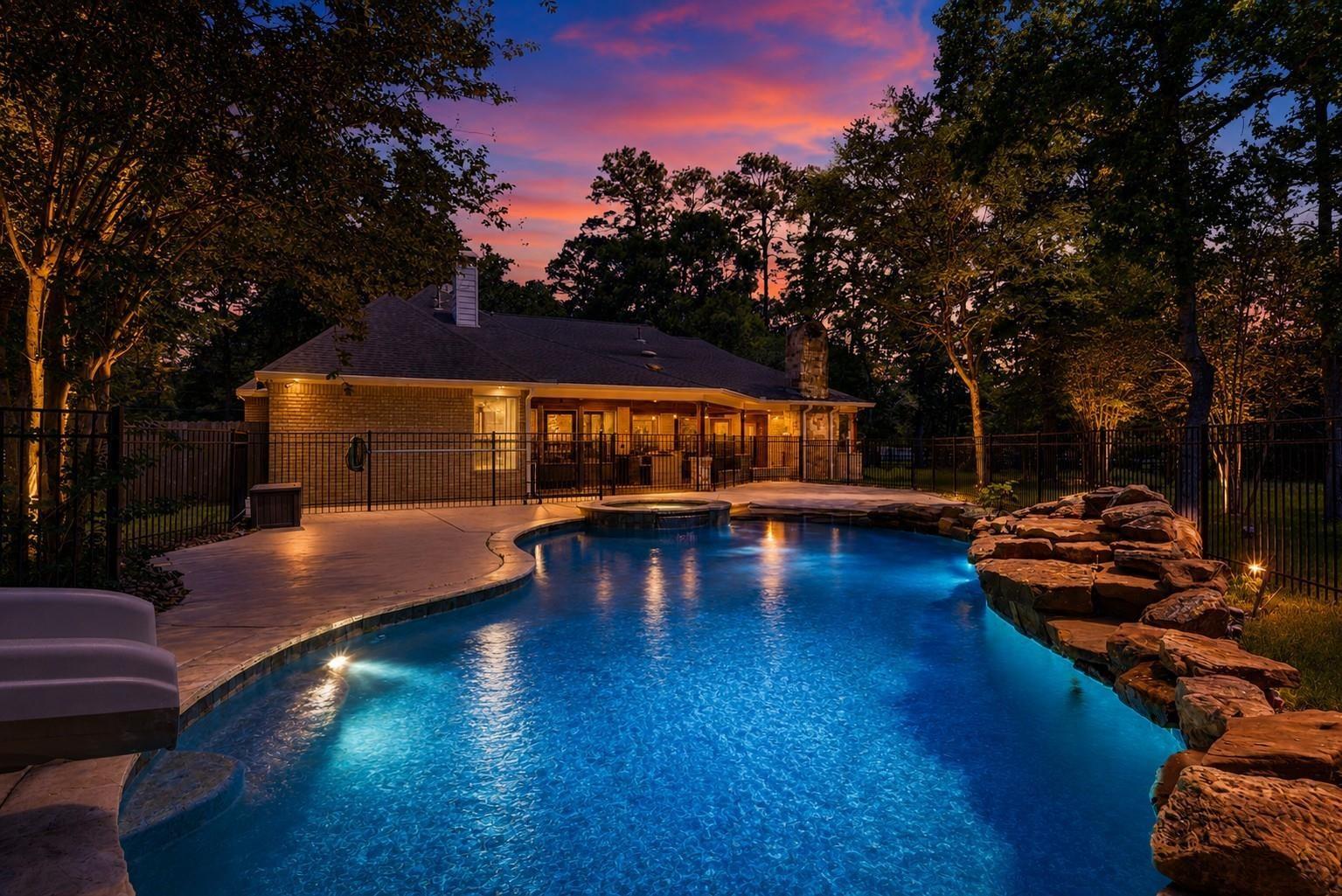 10965 Lake Forest Drive
