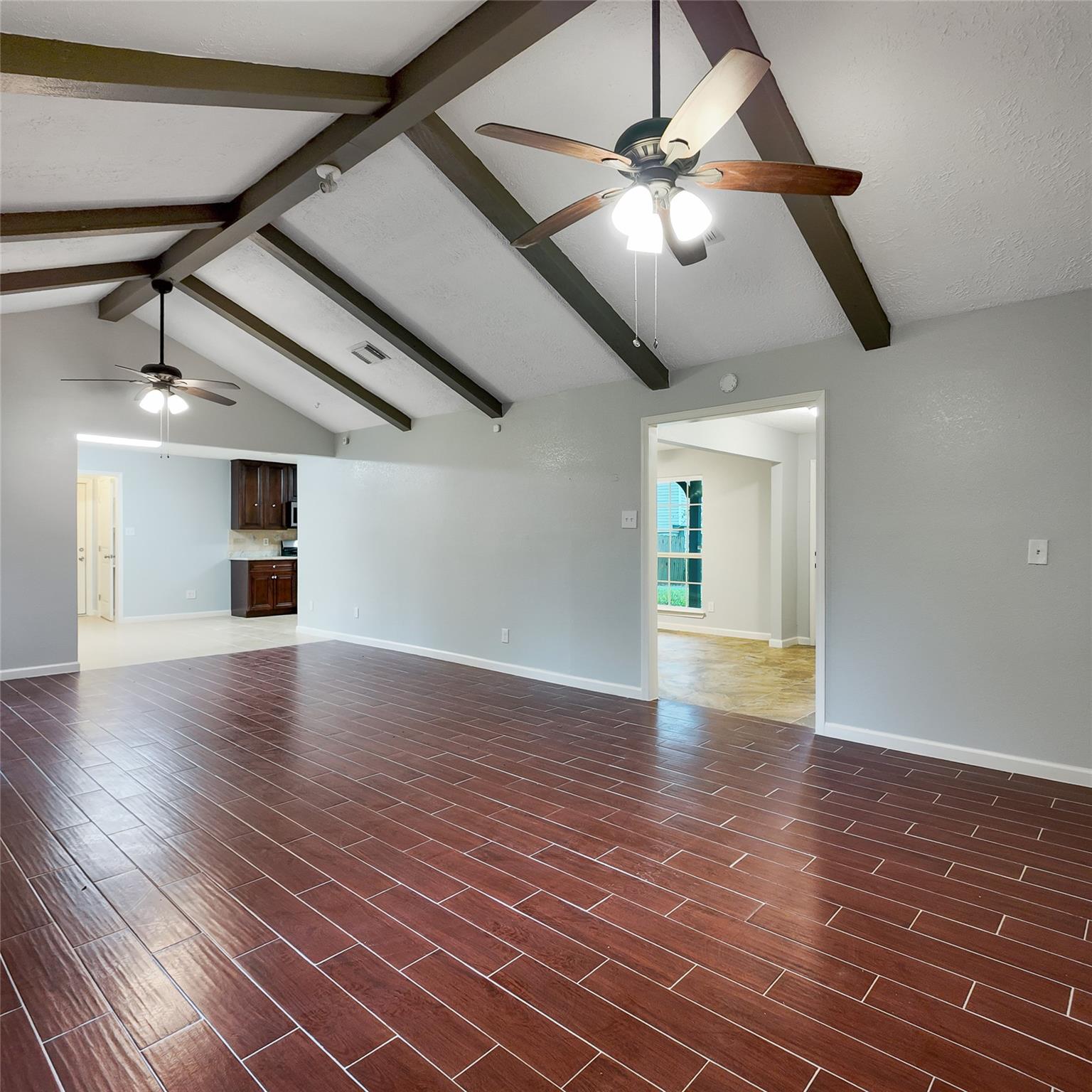 813 Glen Hollow Court