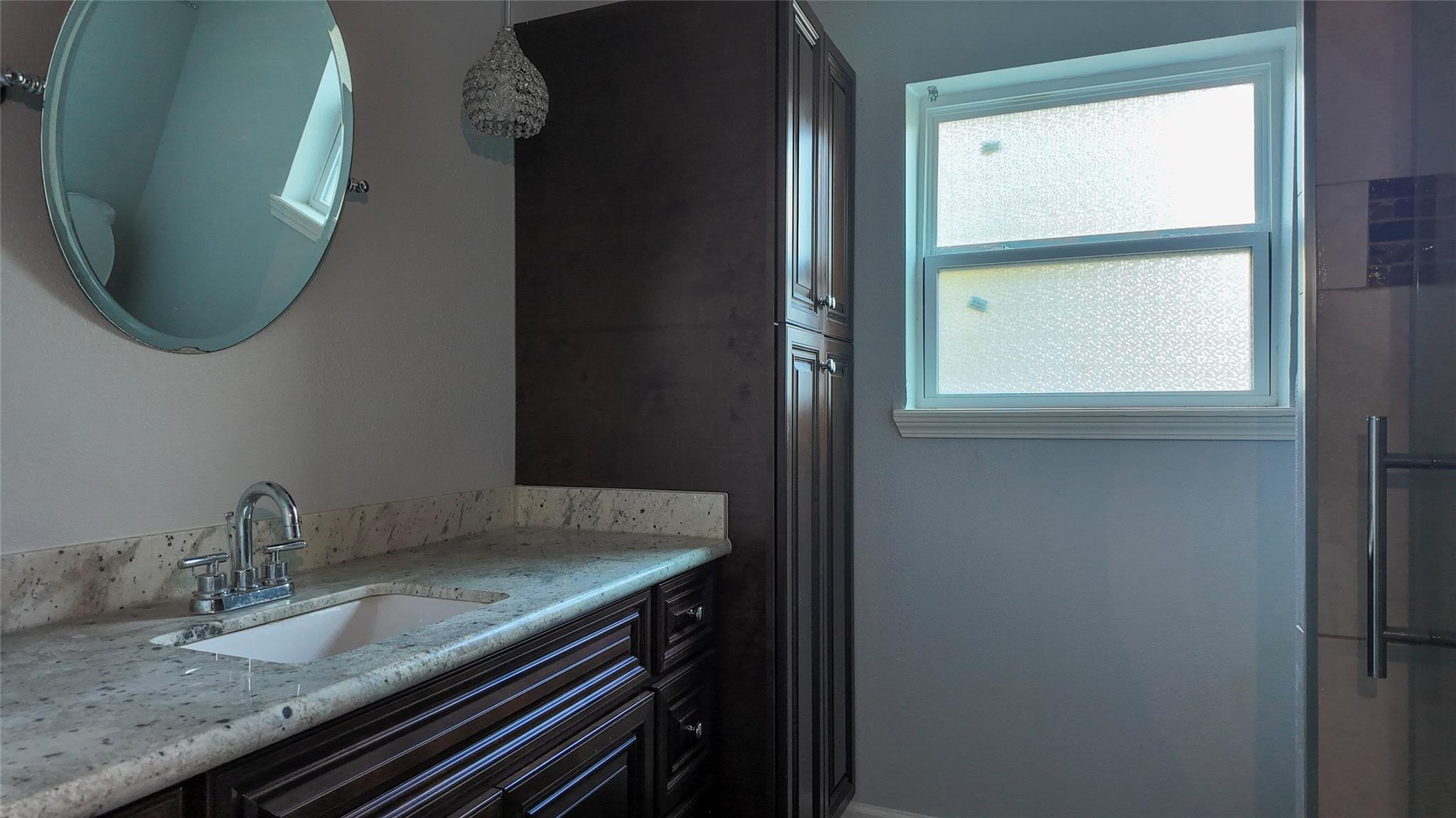 813 Glen Hollow Court, Conroe