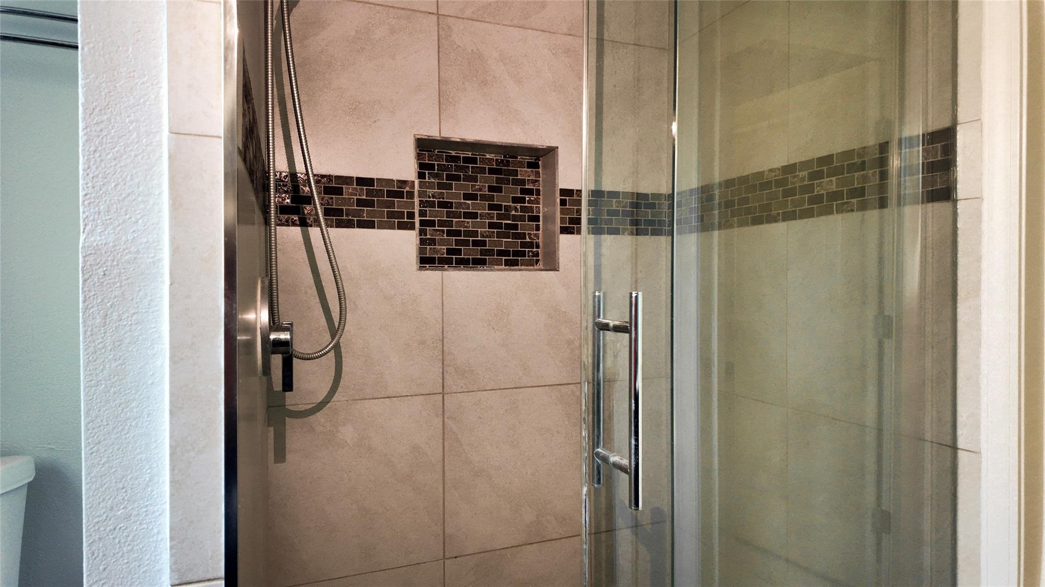 813 Glen Hollow Court, Conroe