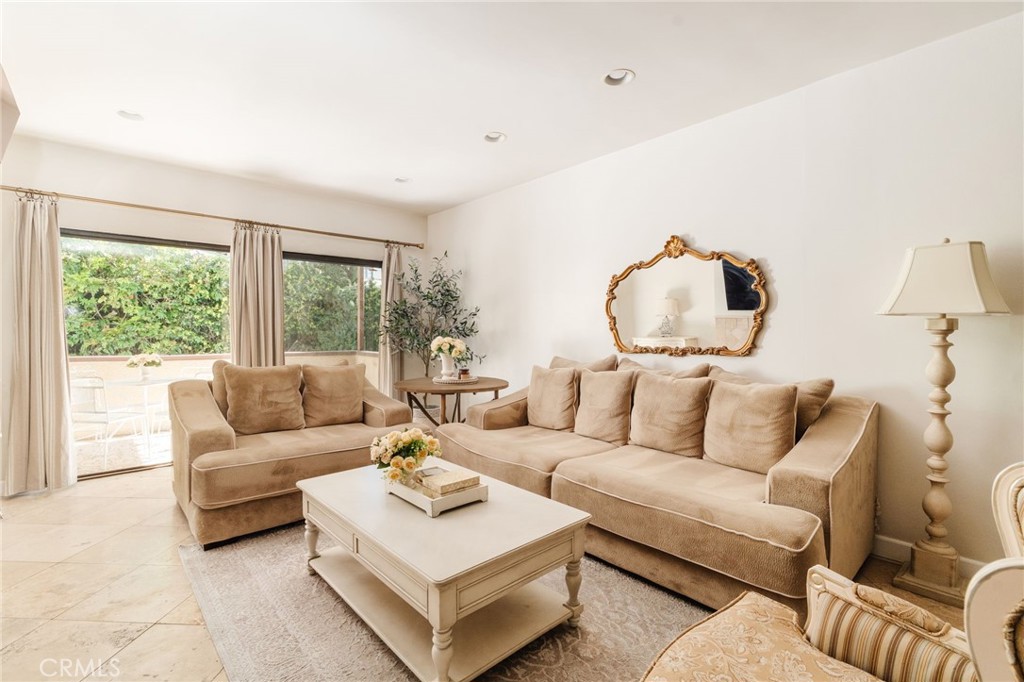 2332 Fox Hills 103
