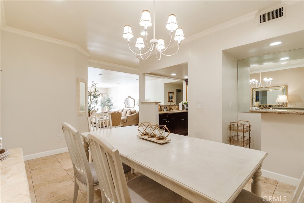 2332 Fox Hills 103
