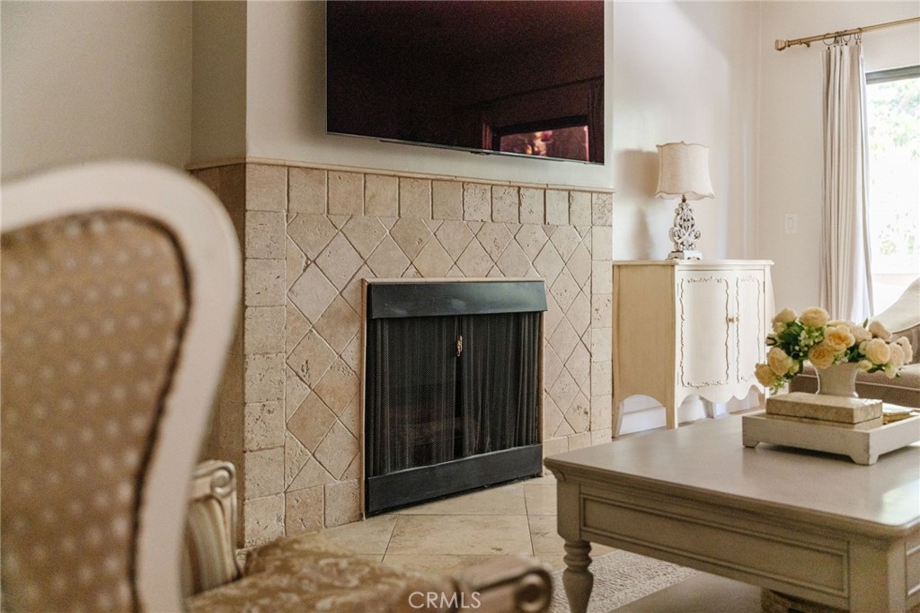 2332 Fox Hills 103