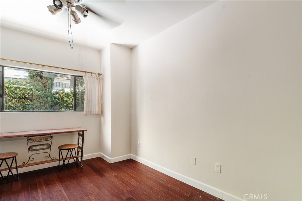 2332 Fox Hills 103