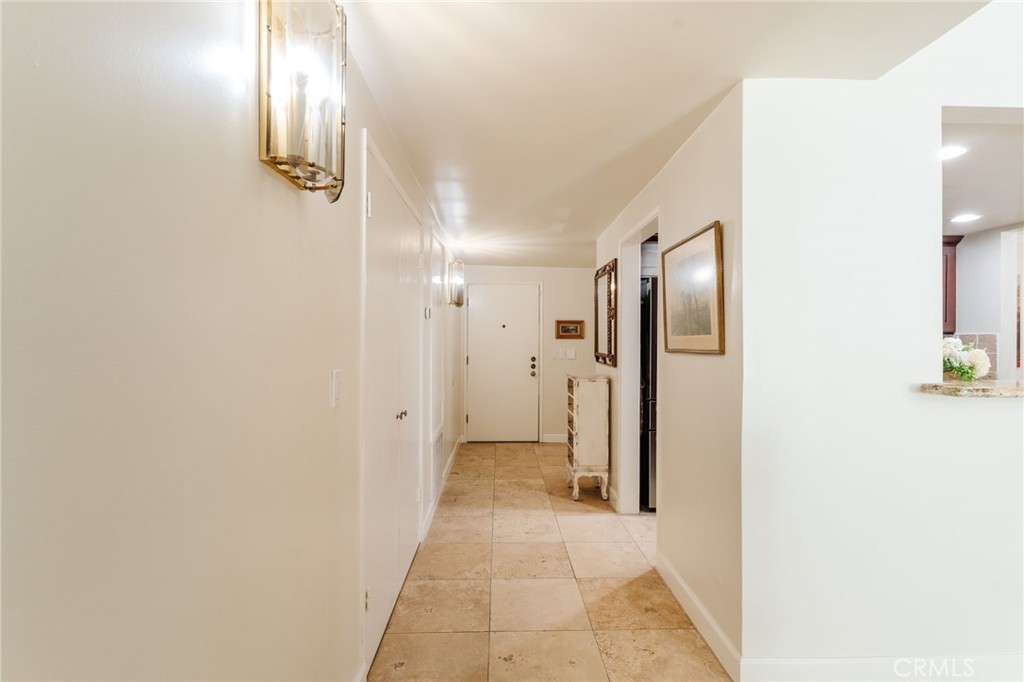 2332 Fox Hills 103