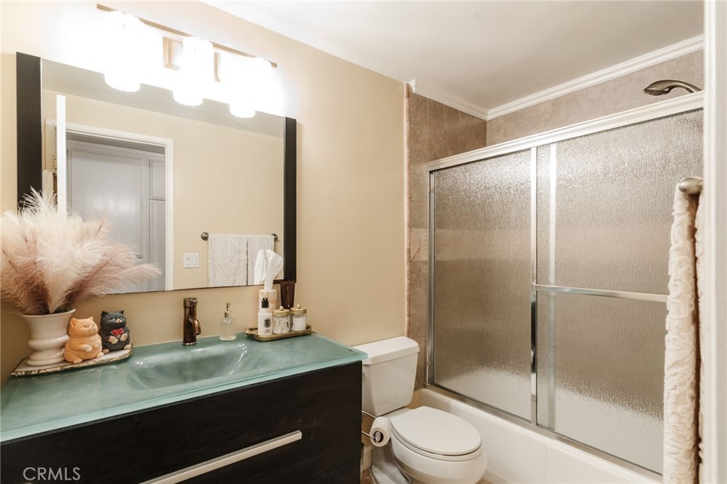 2332 Fox Hills 103