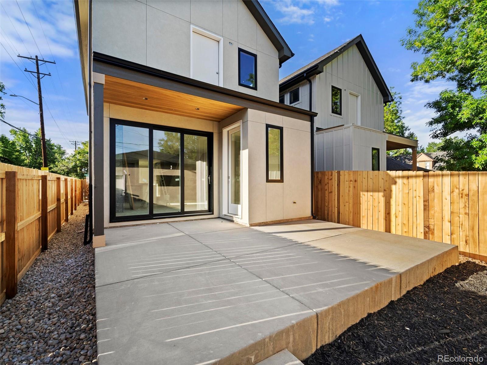 3280 W Hayward Place
