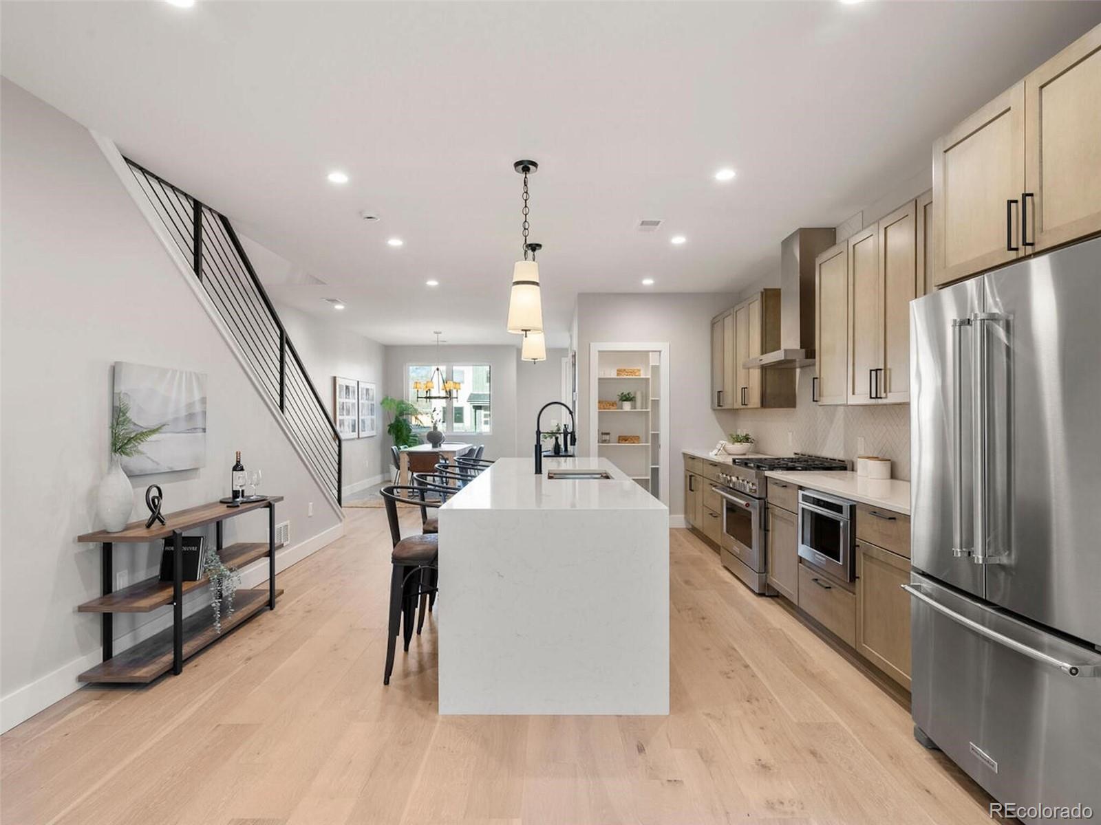 3280 W Hayward Place