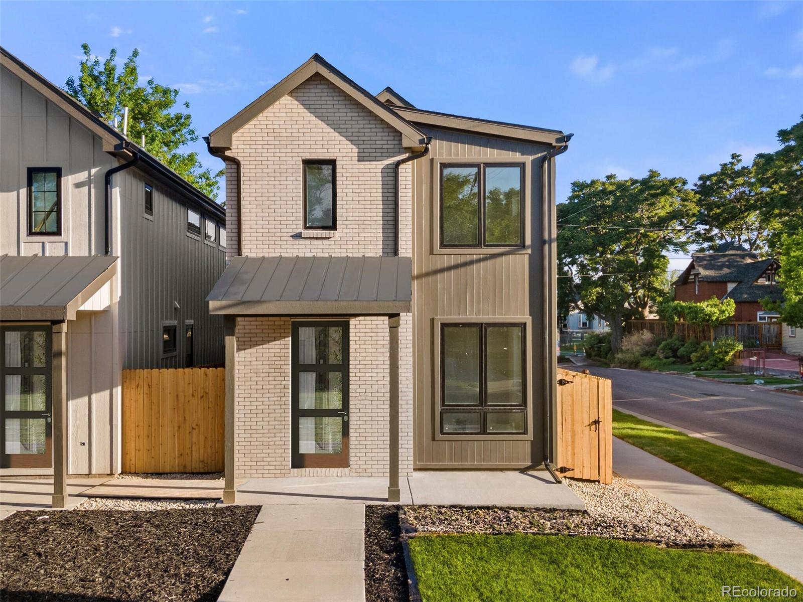 3280 W Hayward Place