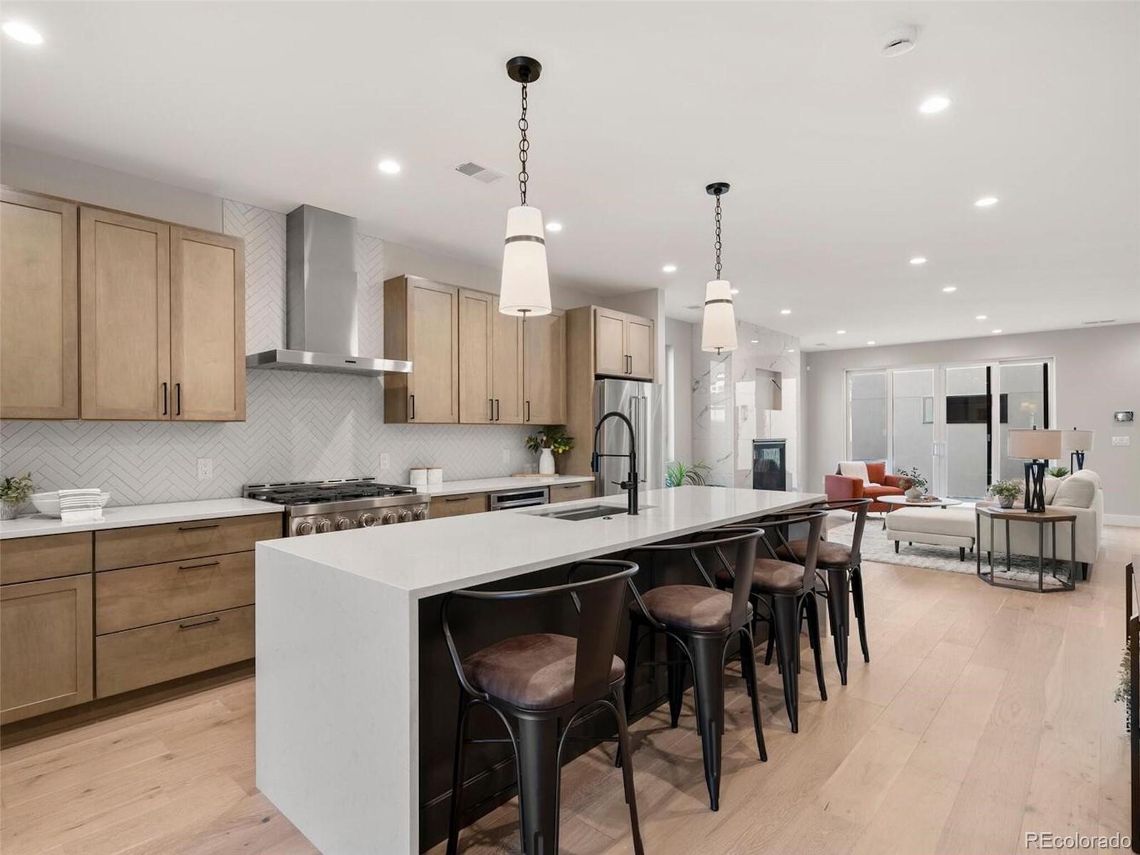3280 W Hayward Place