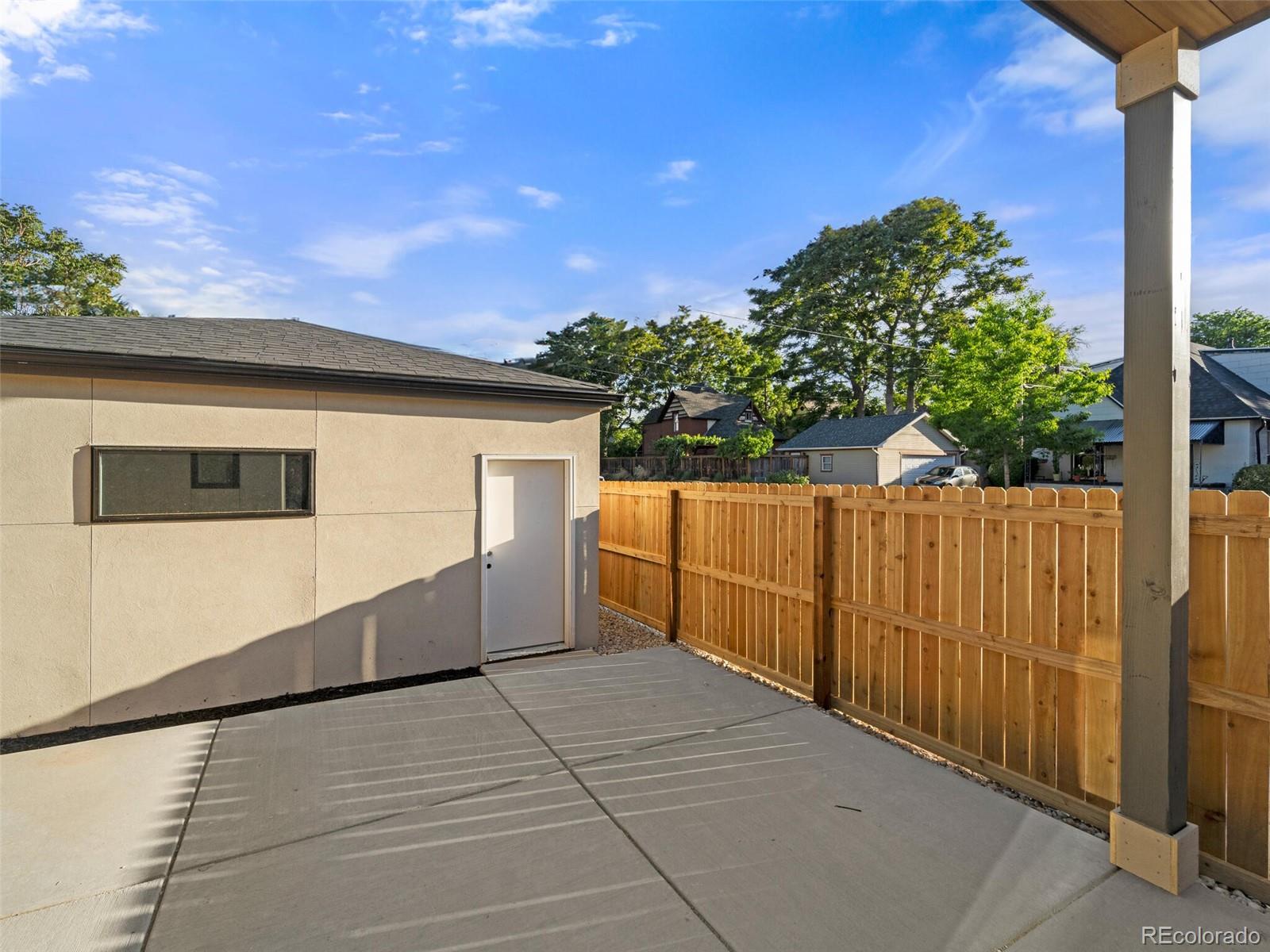 3280 W Hayward Place