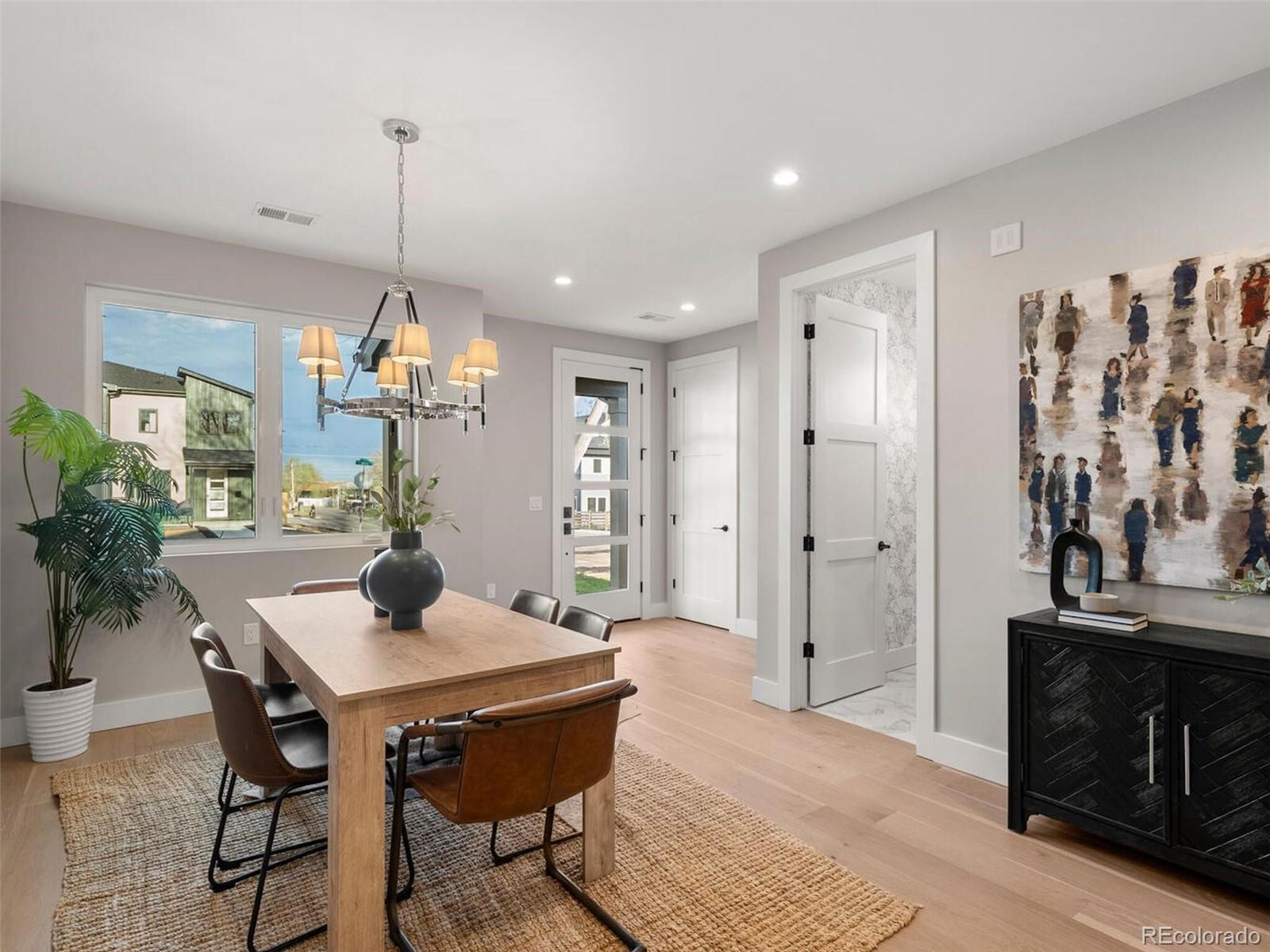 3280 W Hayward Place