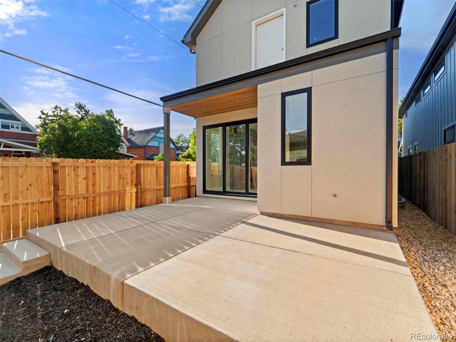 3280 W Hayward Place