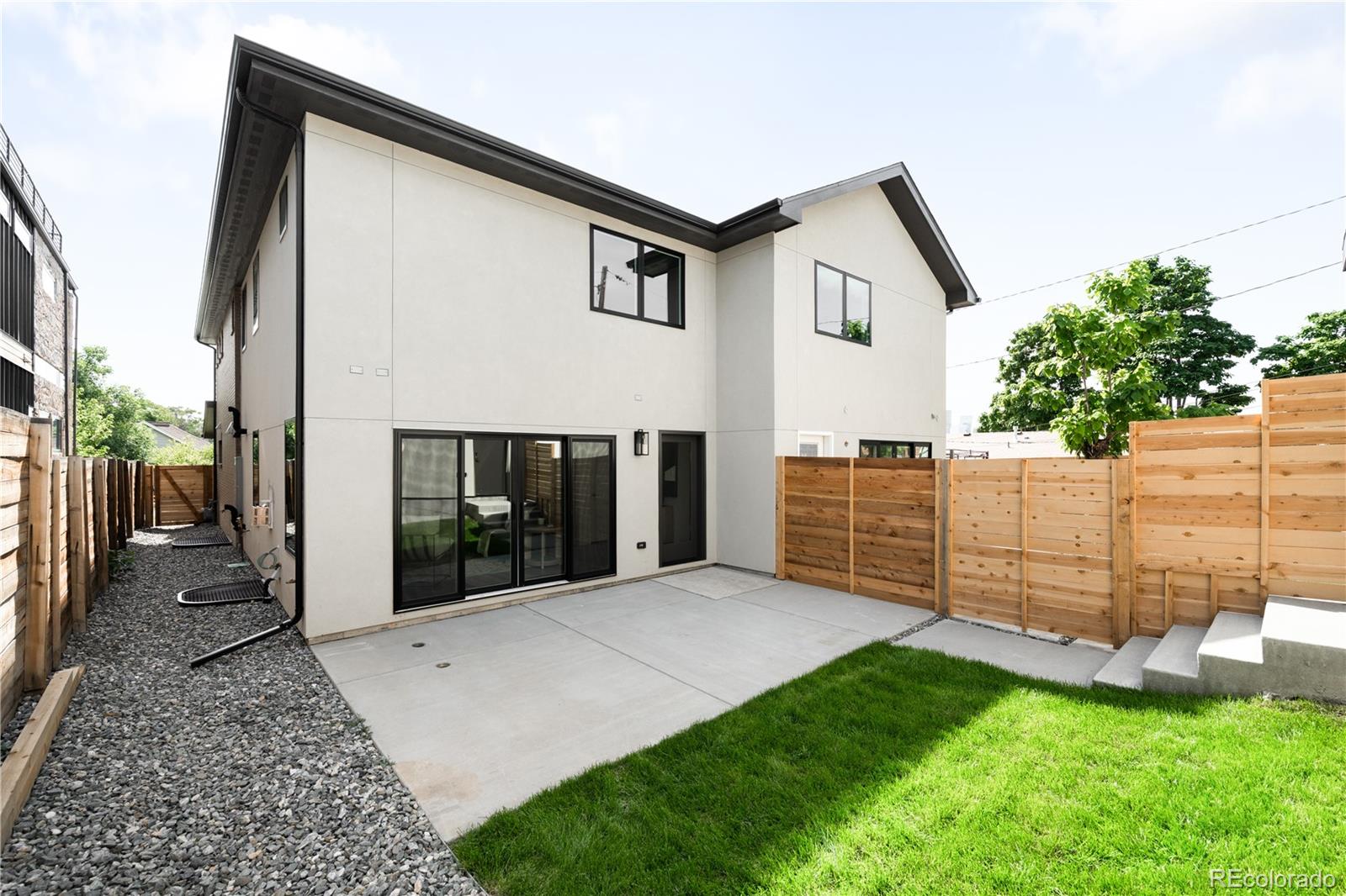 3939 Lipan Street