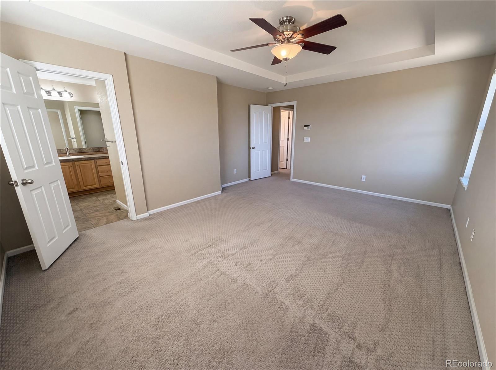 10049 Southlawn Circle