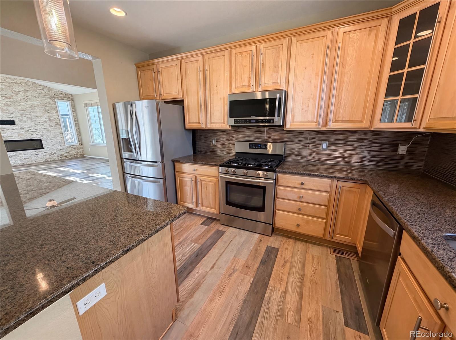 10049 Southlawn Circle