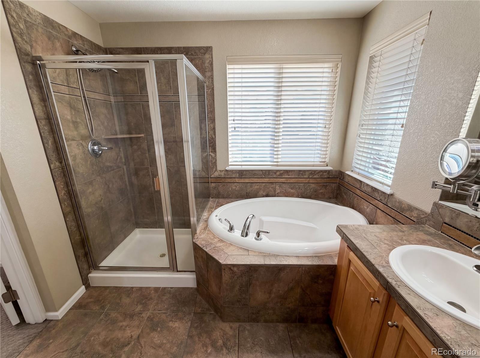 10049 Southlawn Circle