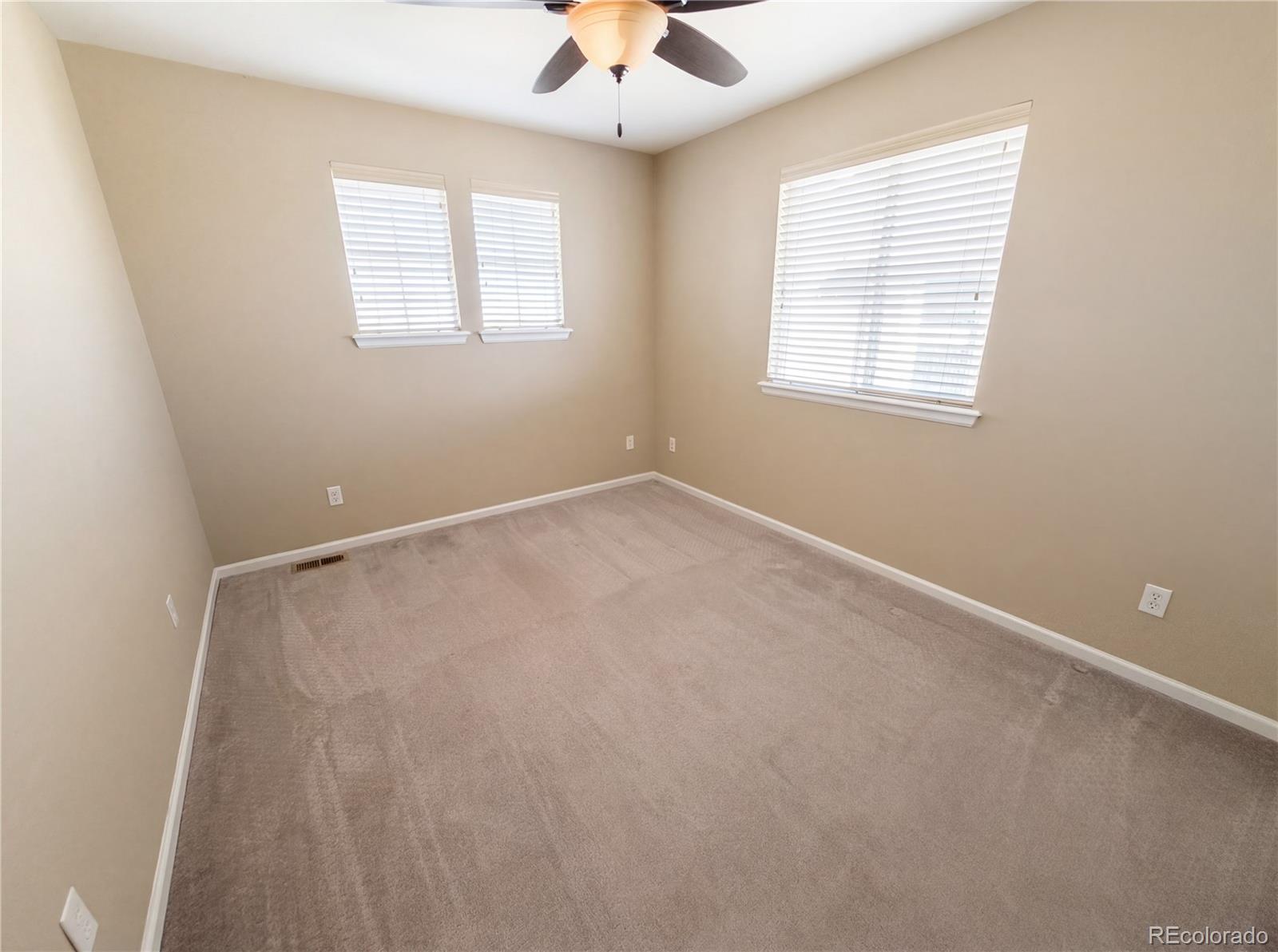 10049 Southlawn Circle