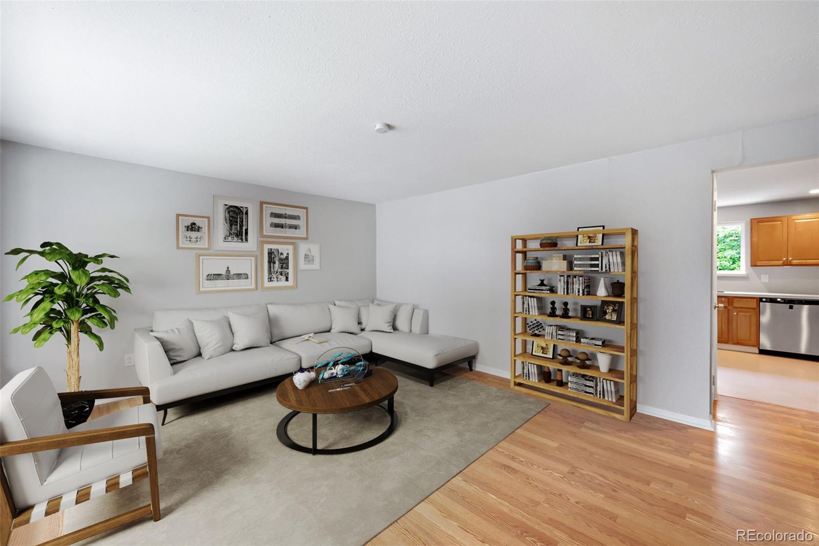 4667 S Oak Court