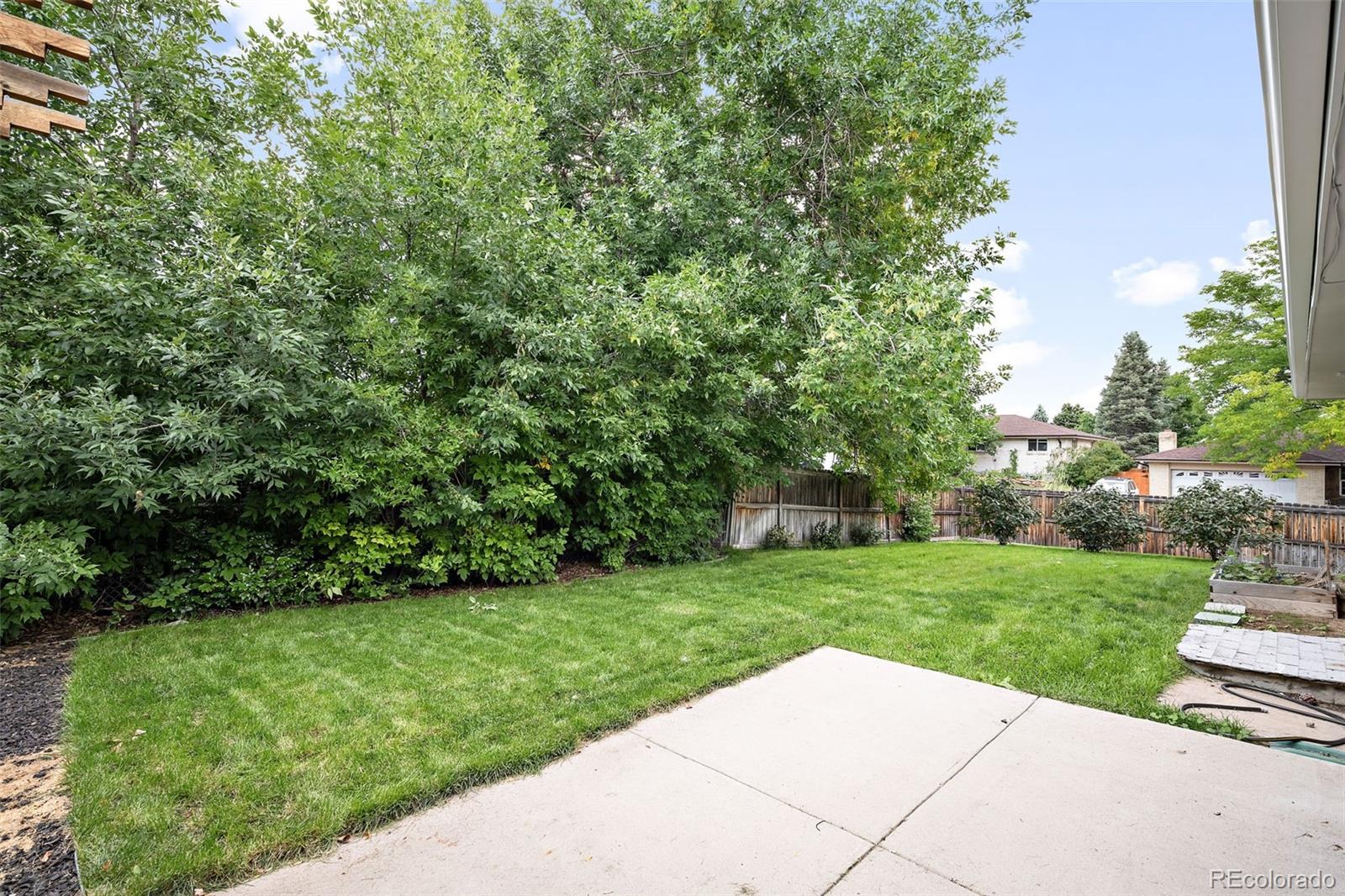 4667 S Oak Court