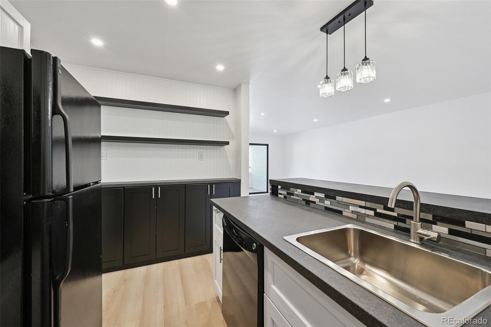 551 N Pearl Street Unit: 207