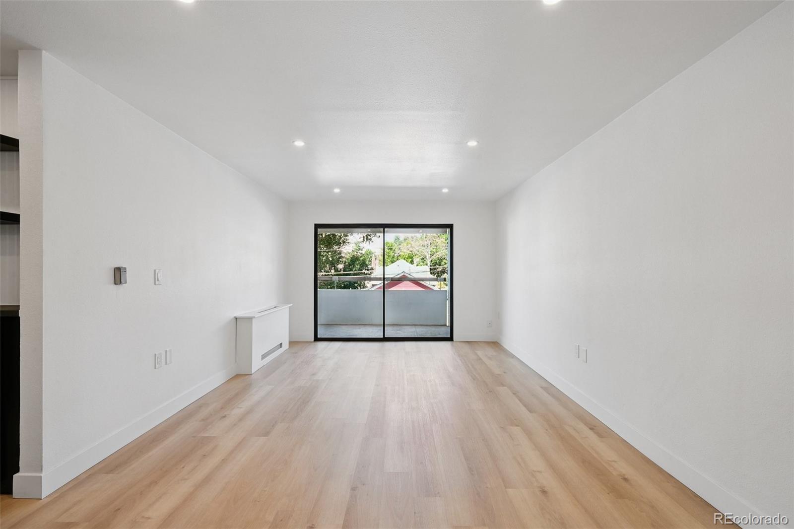 551 N Pearl Street Unit: 207