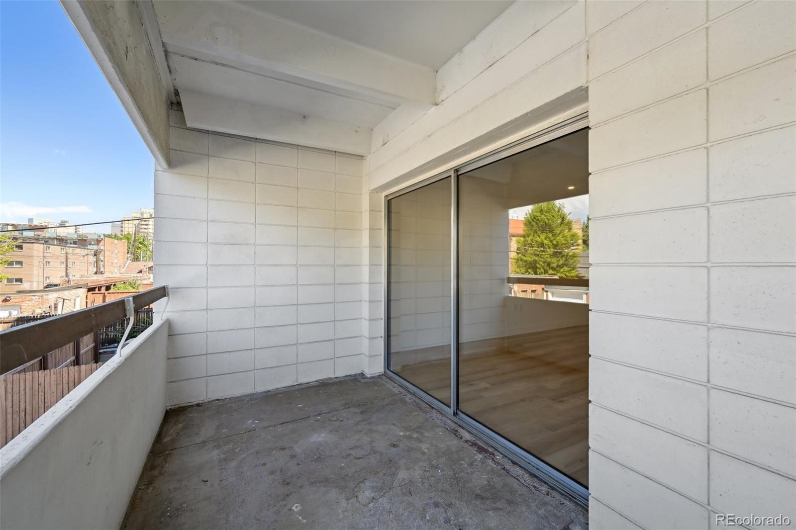 551 N Pearl Street Unit: 207