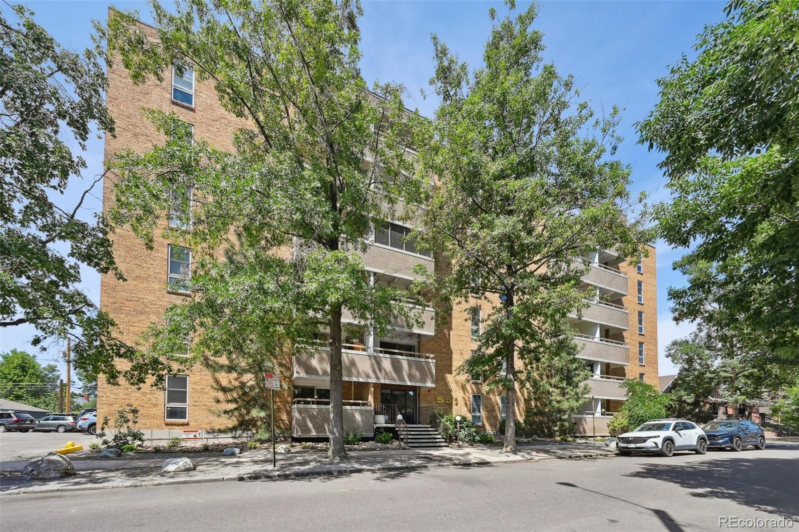 551 N Pearl Street Unit: 207