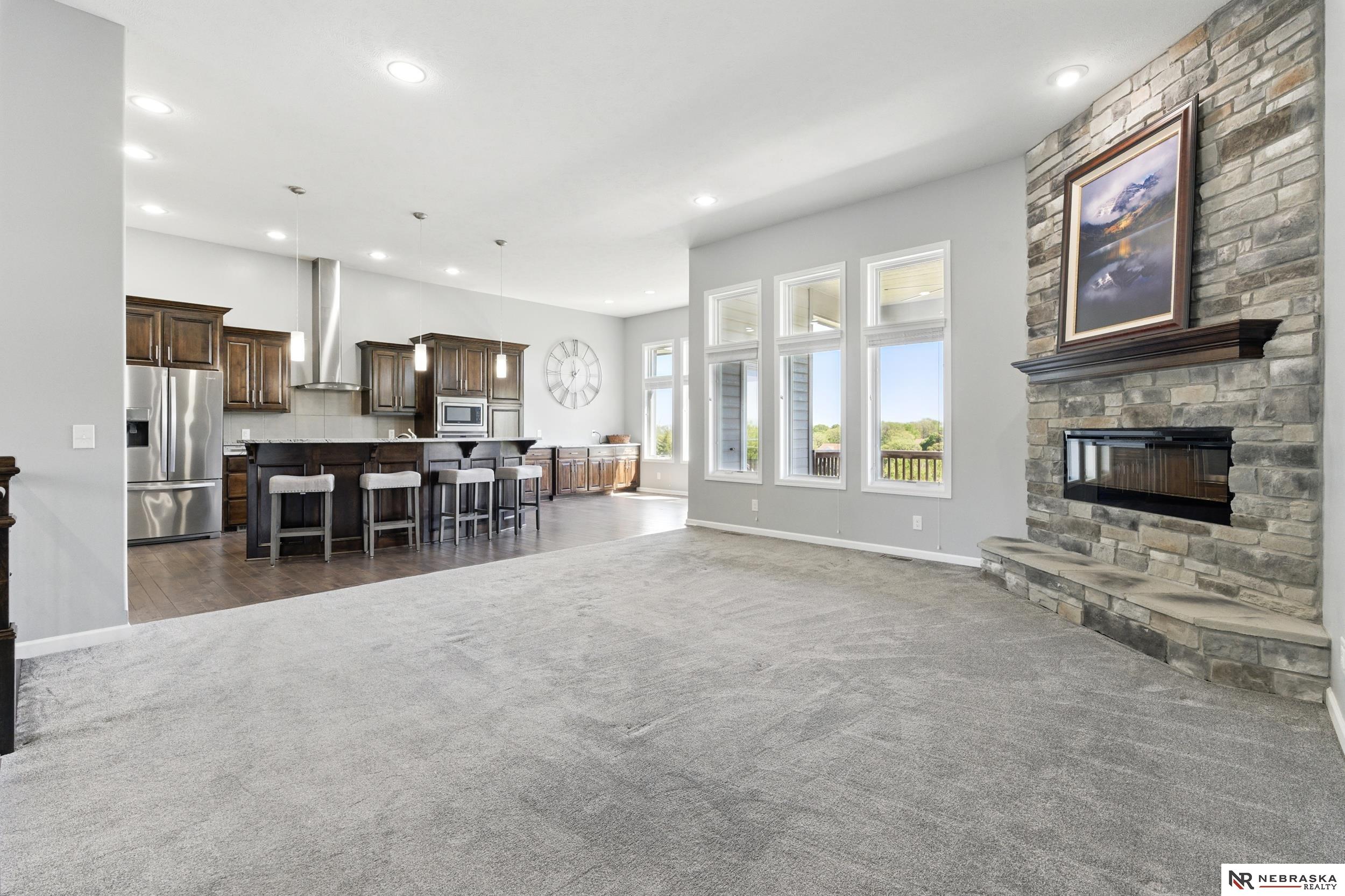 8605 Emerson Road