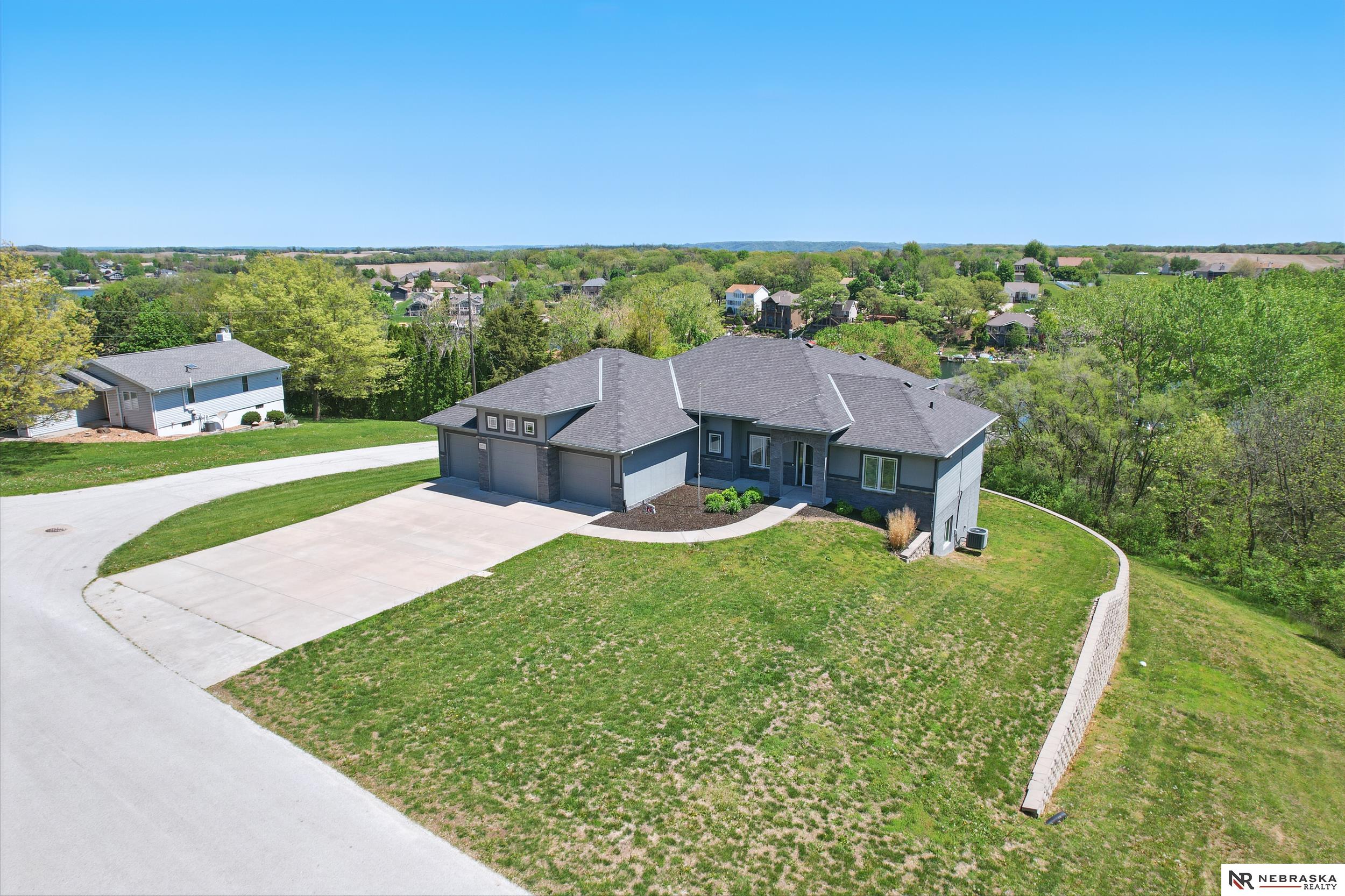 8605 Emerson Road