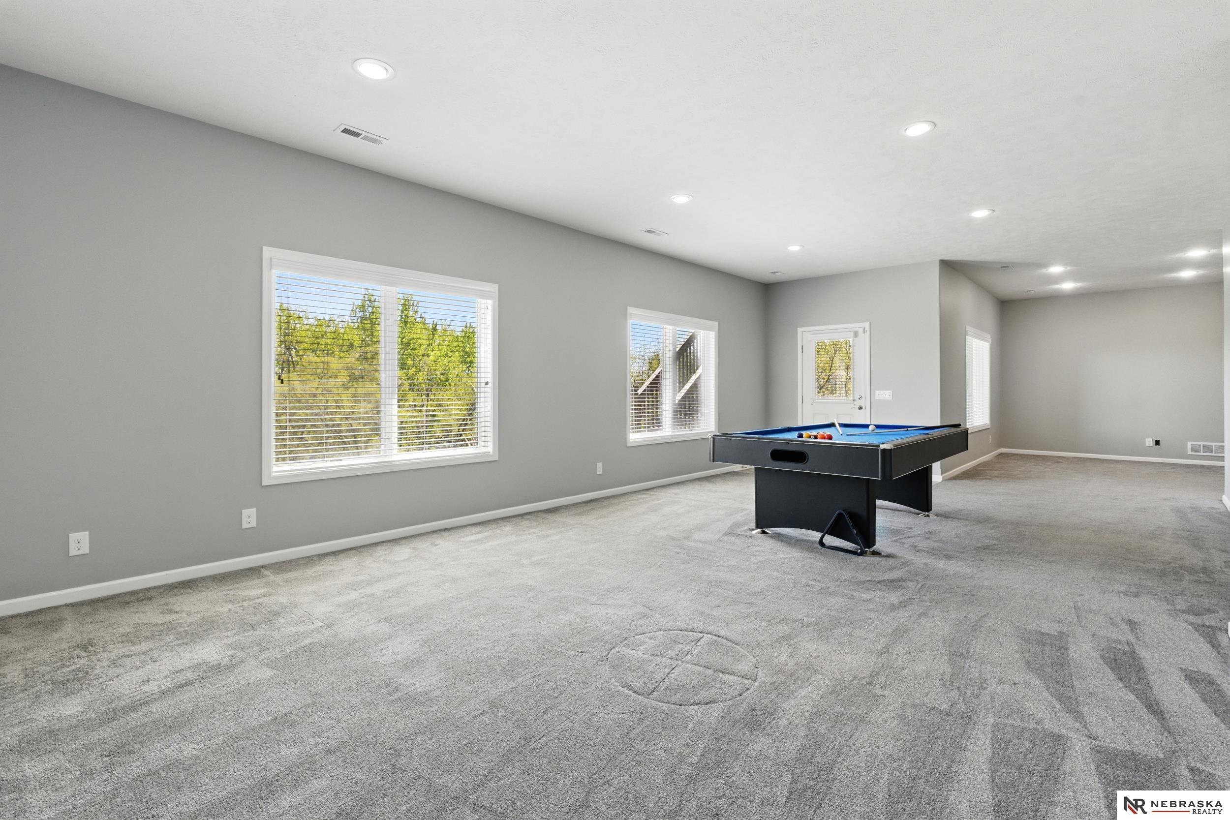 8605 Emerson Road