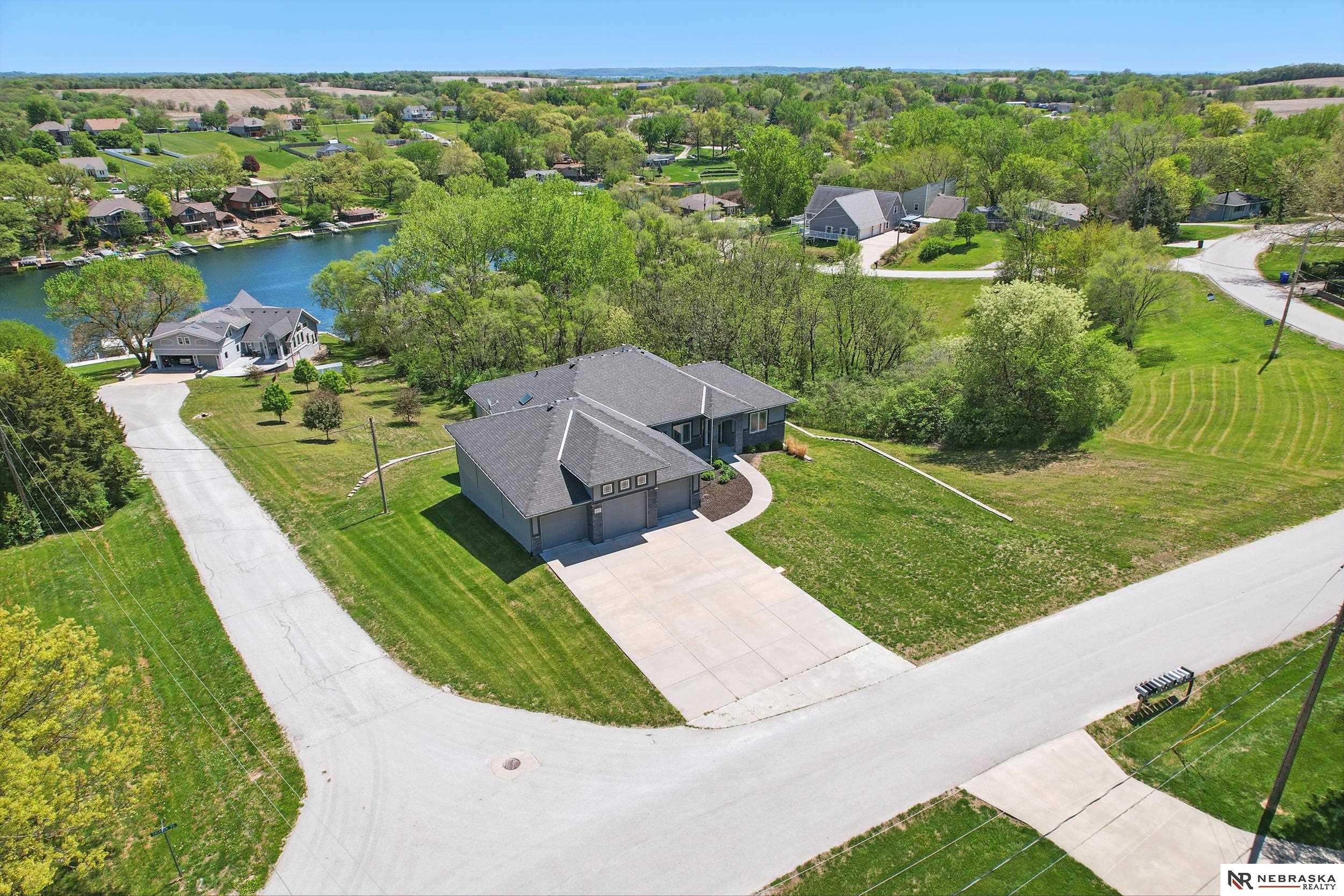 8605 Emerson Road