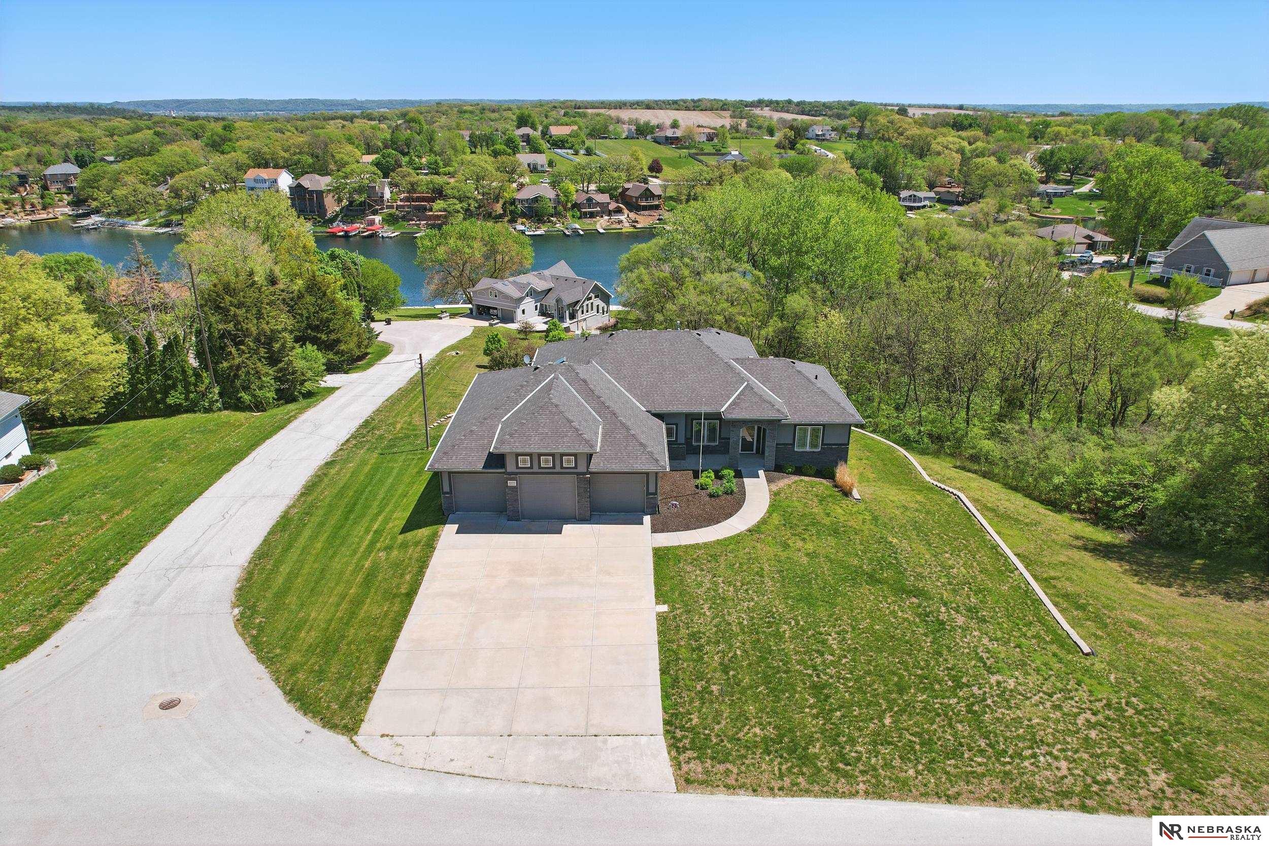 8605 Emerson Road