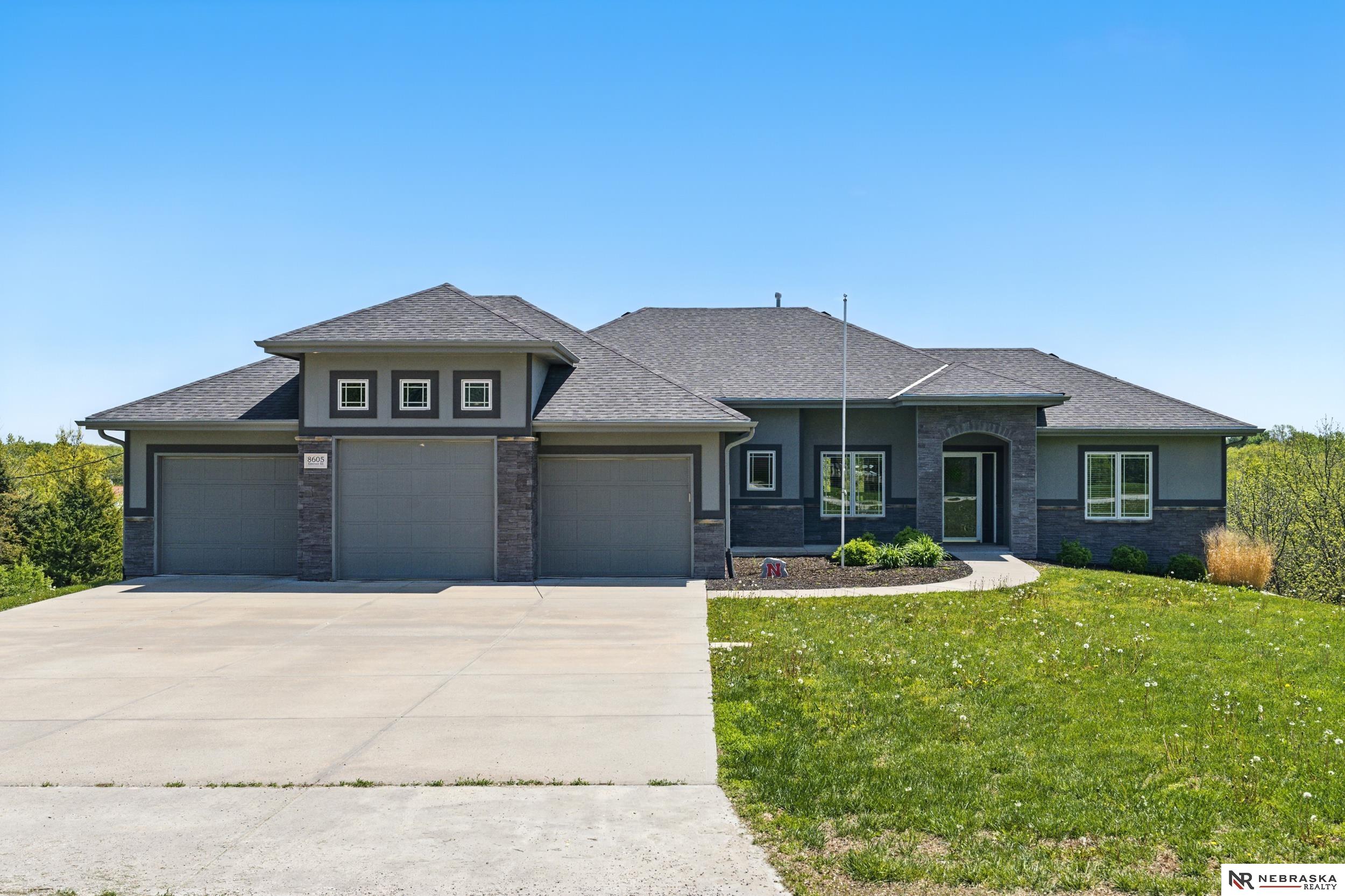 8605 Emerson Road