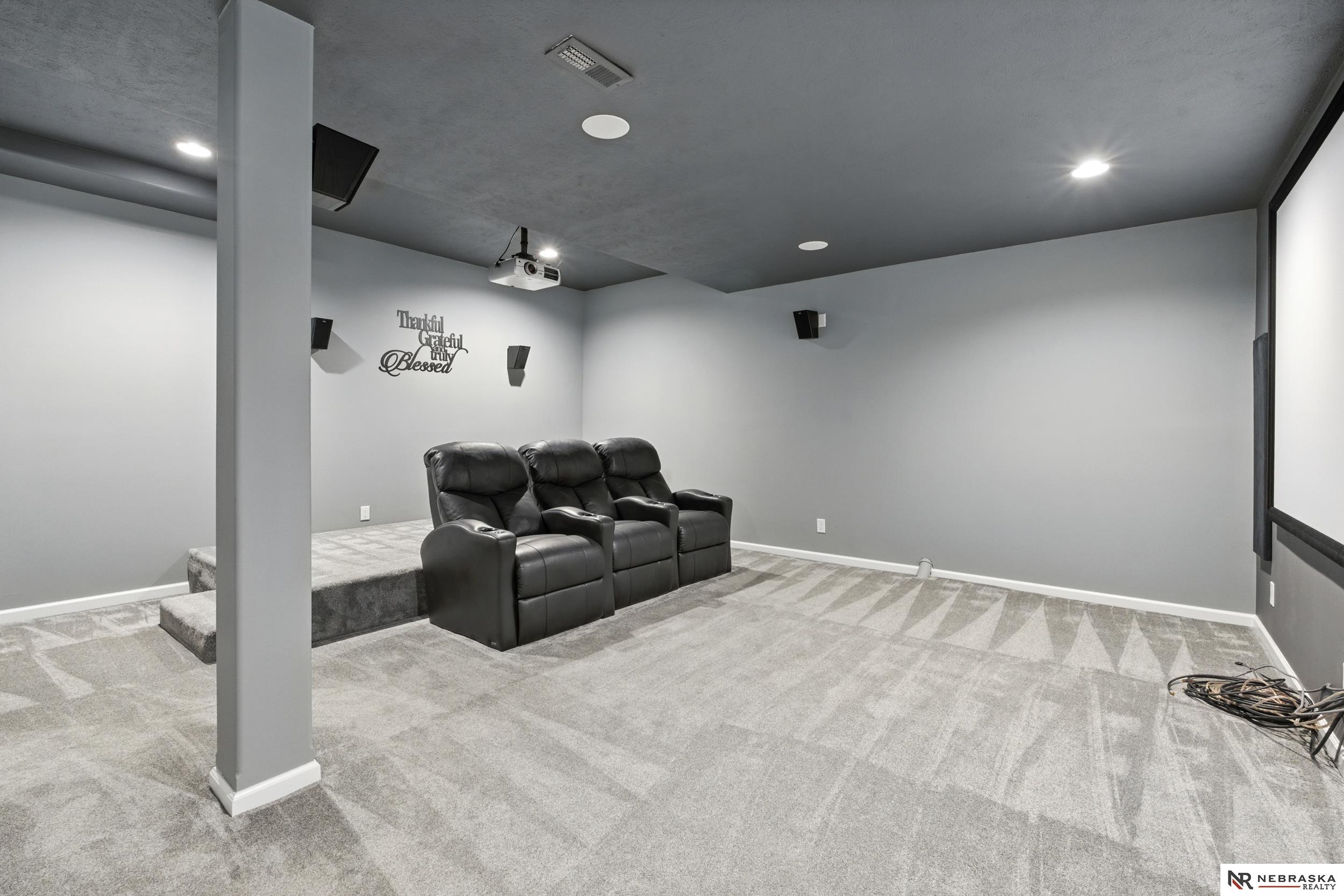 8605 Emerson Road