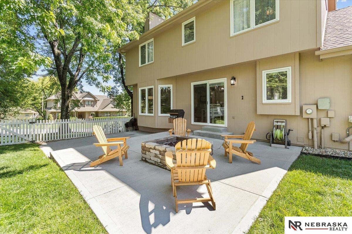 904 S 110th Plaza