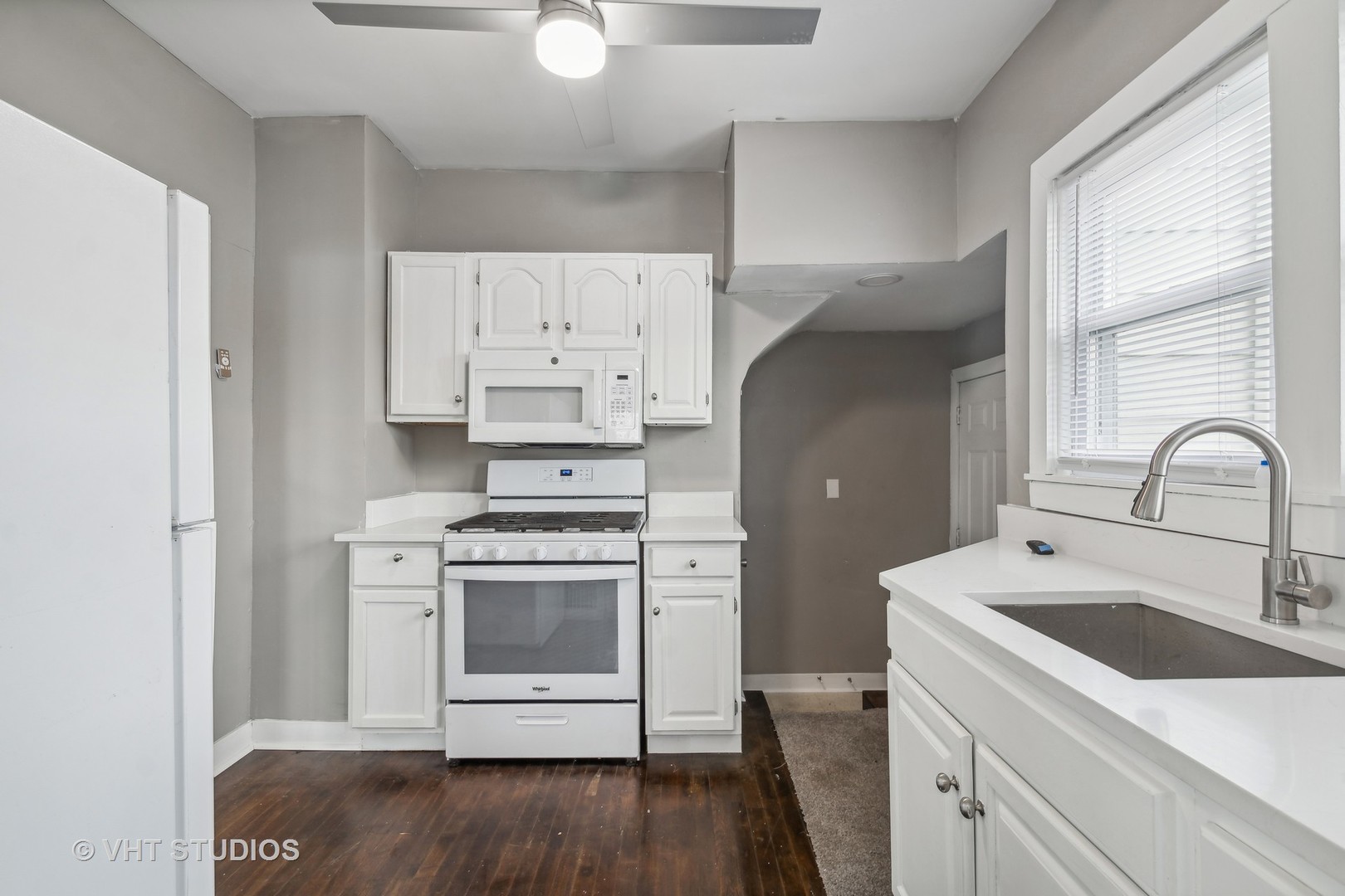 590 Price Avenue